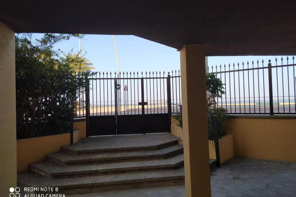 Apartamento En Primera Linea De Playa Sanlucar de Barrameda Exterior photo